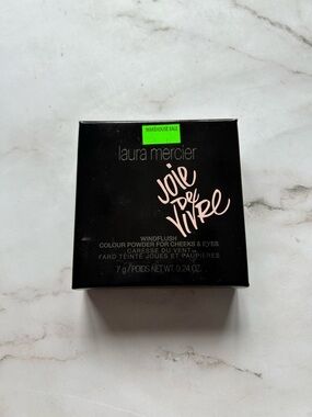 Laura Mercier Joie De Vivre Colour Powder For Cheek And Eyes Shade
Windflush